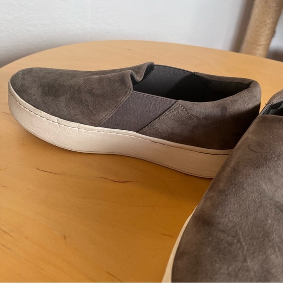 Vince Women’s Warren Gray Slip On Loafer Suede Sneakers 7.5 - Picture 7 of 13